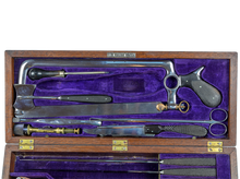 Load image into Gallery viewer, Boxed Set by Fenton of Ohio with Provenance