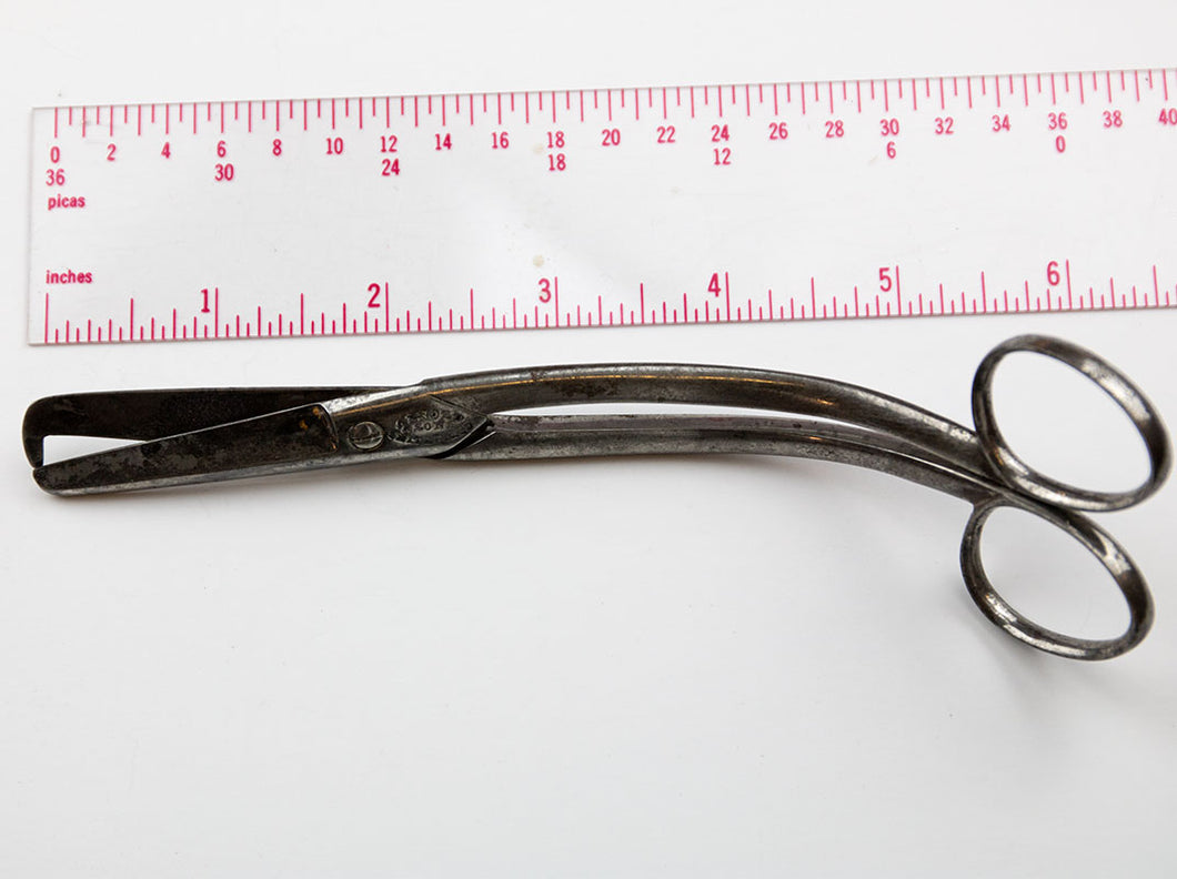 Curved Pharyngeal Scissor marked Arnold ( Smithfield, London)